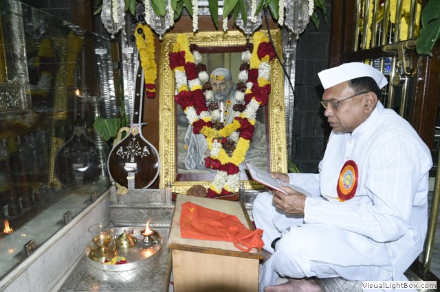 satsatcharitra parayana in dwarakamai